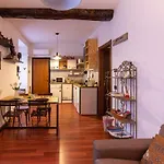 Piazza Volta Apartmán