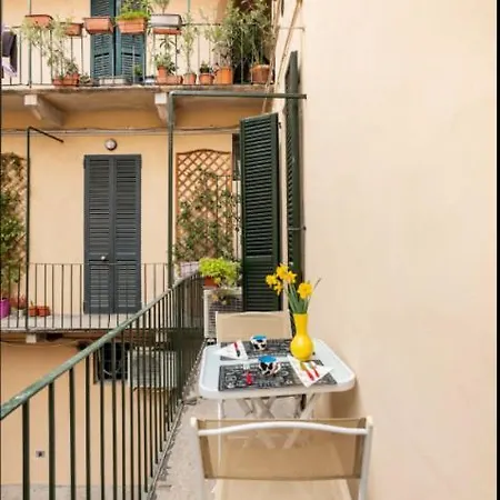Piazza Volta *
