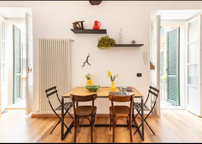 Piazza Volta Lägenhet *